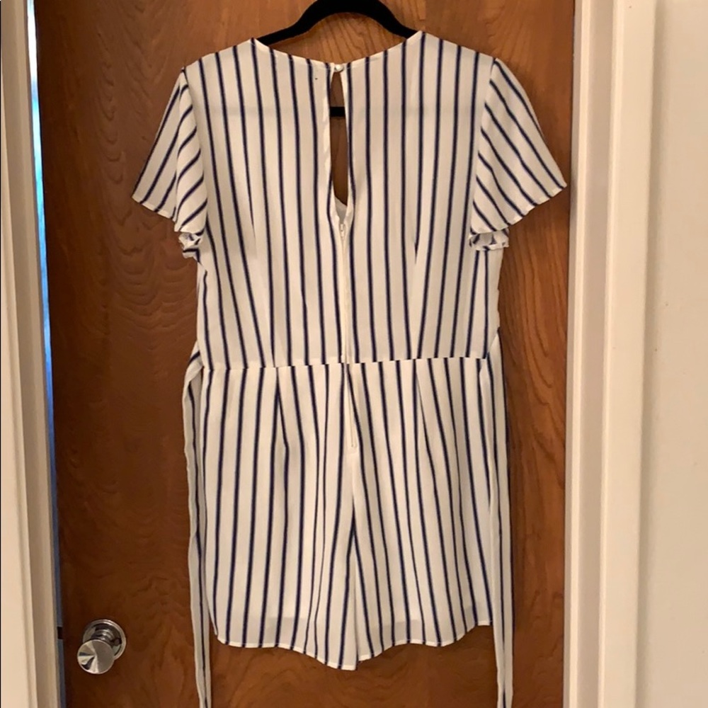 Striped romper - Picture 2 of 4